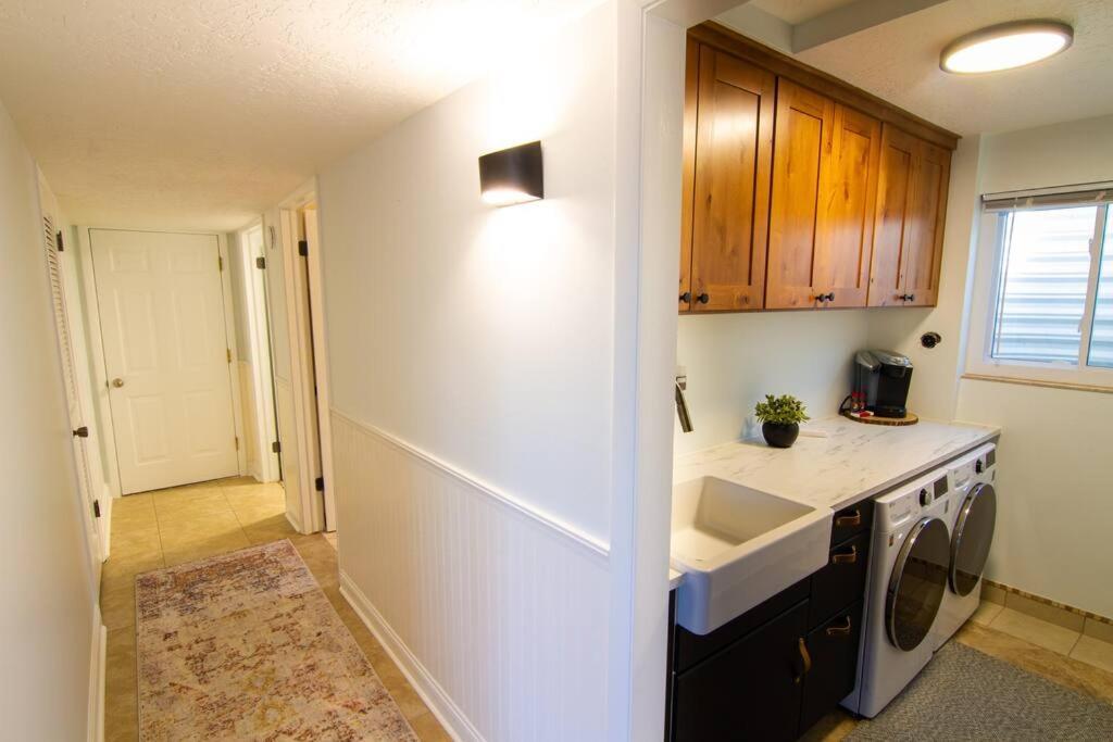 Cottonwood Heights - Lower Level Of Mountain Home! ภายนอก รูปภาพ